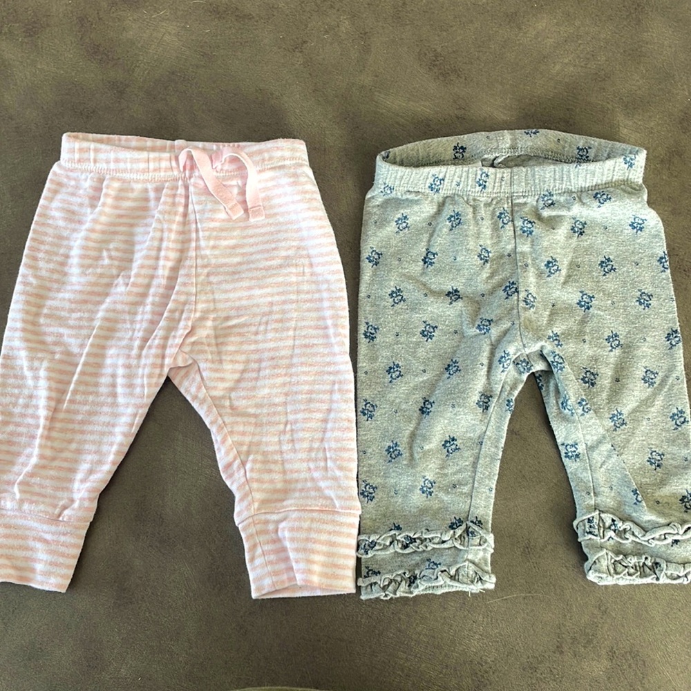 Bundle of 2 girl pants